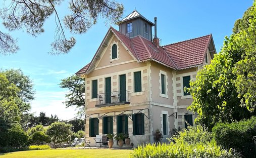 House in Peripherie, Aigues-Mortes, France 1