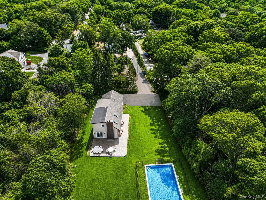 House in Hampton Bays, New York, United States 1 - 18294644