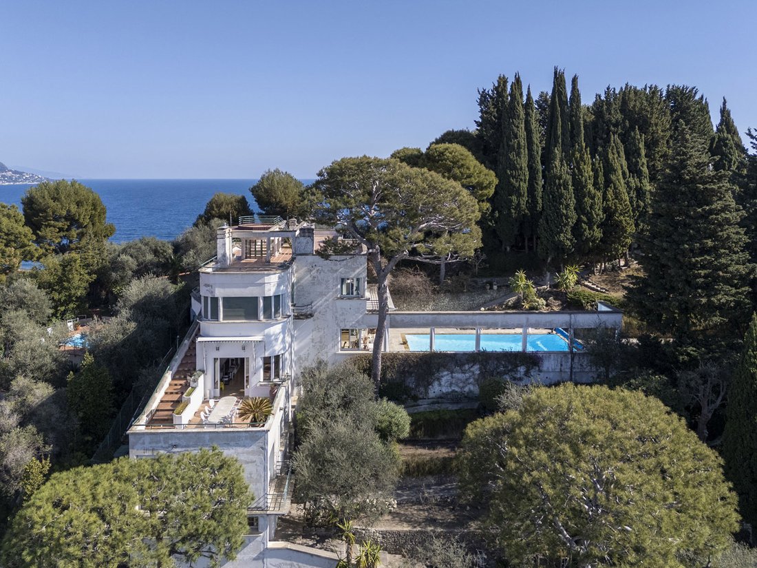 Villa in Saint-Jean-Cap-Ferrat, Provence-Alpes-Côte d'Azur, France 2 - 18289720