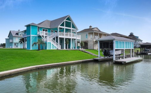 House in Bolivar Peninsula, Texas, United States 1