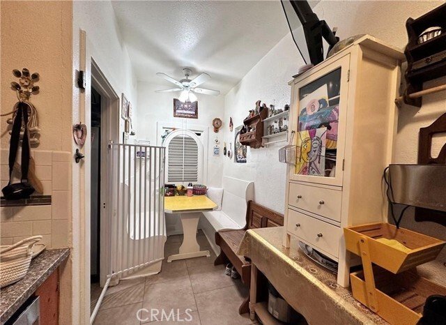 Los Angeles, California, United States 3 - 18286553