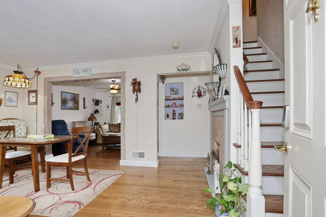 House in Bergenfield, New Jersey, United States 4 - 18290214