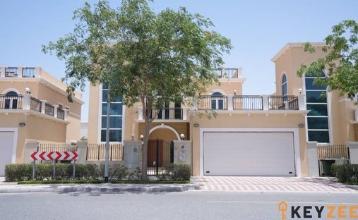 Villa in Jumeirah Park, Dubai, United Arab Emirates 1