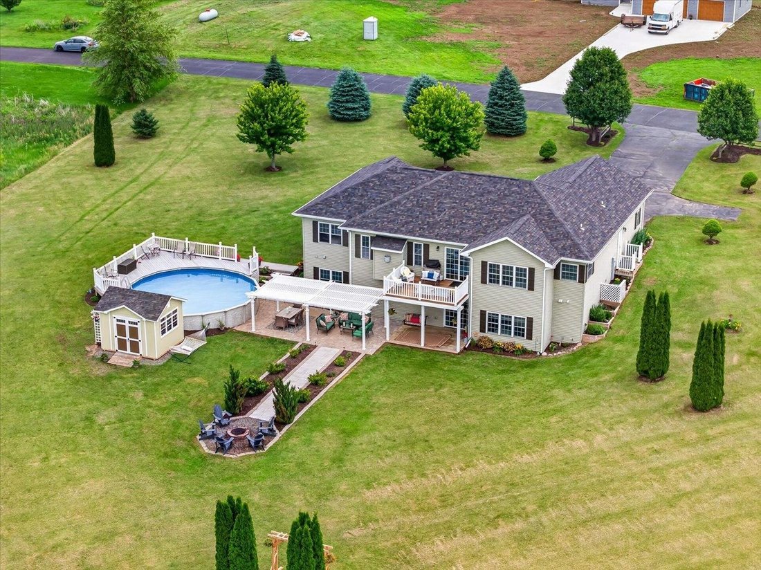 House in New Glarus, Wisconsin, United States 2 - 18272595