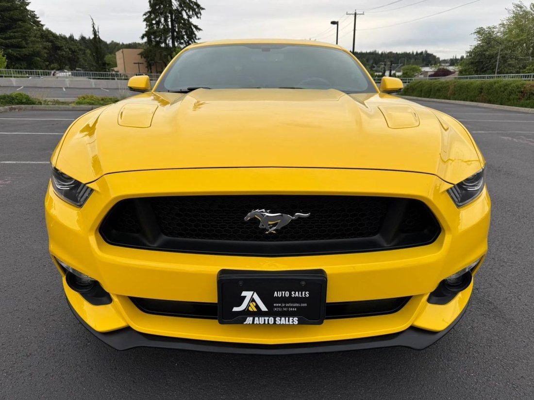 Coupe in Bellevue, WA, United States 3 - 18287027