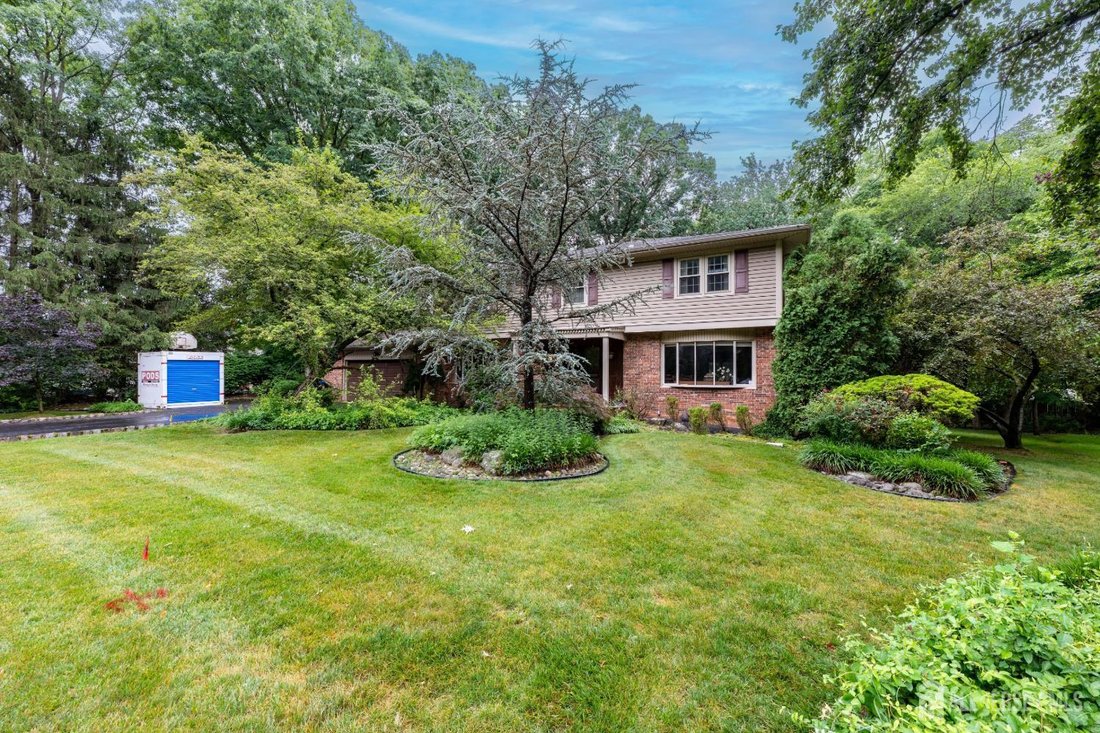 House in East Brunswick, New Jersey, United States 3 - 18286082