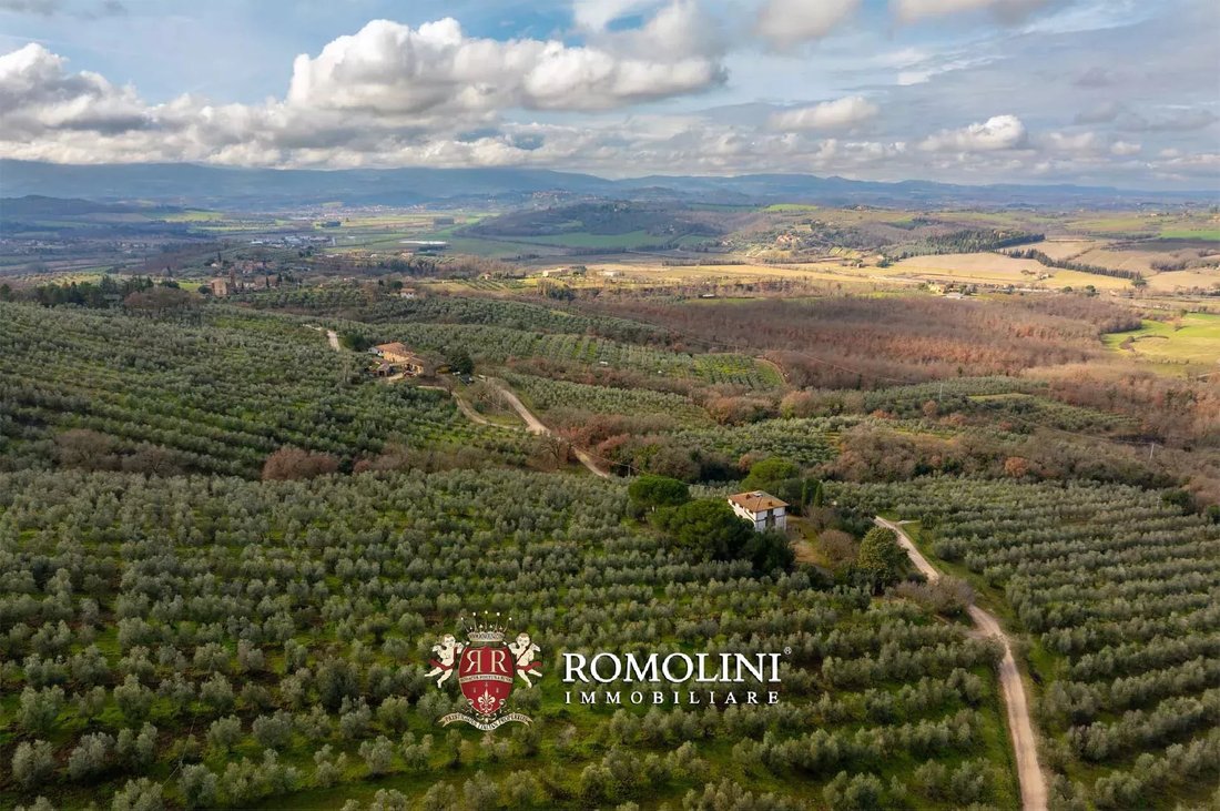 Estate in Piegaro, Umbria, Italy 2 - 17408778