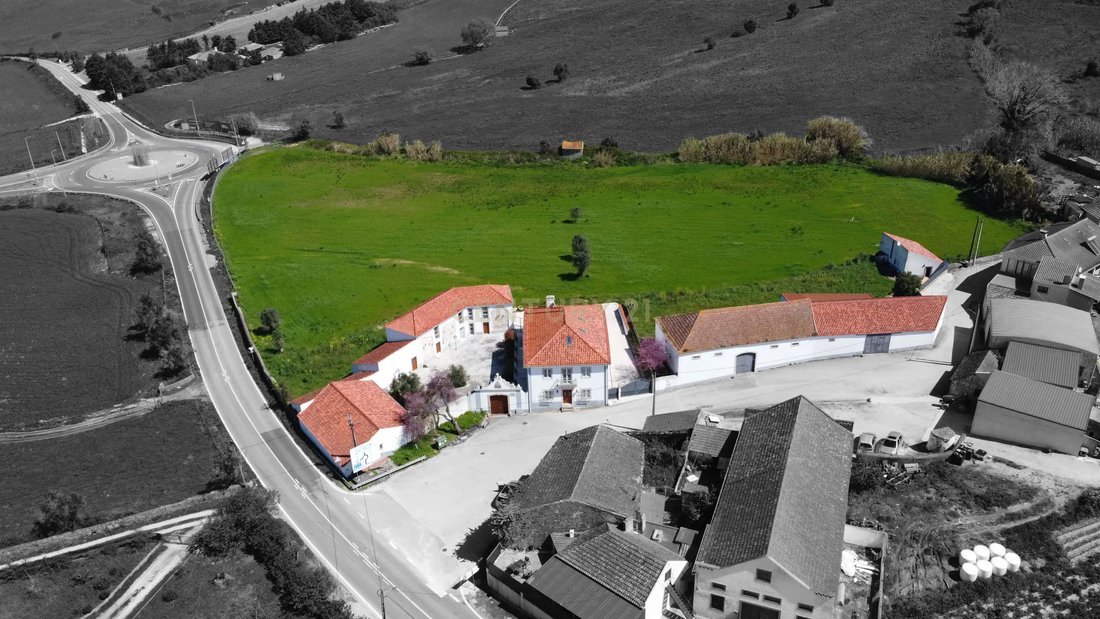 Villa in Sapataria, Lisbon, Portugal 1 - 15577062