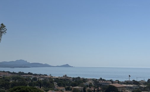 Villa in Exterieurs, Frejus, France 1