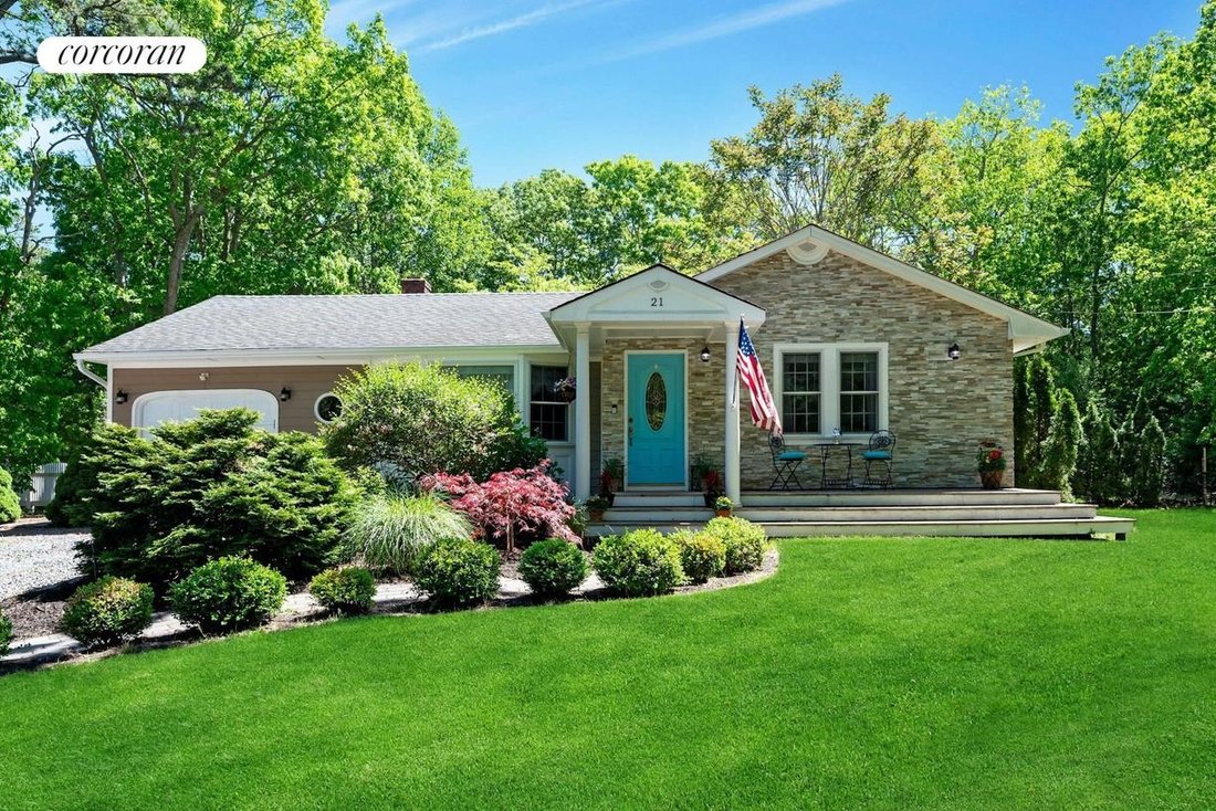House in Hampton Bays, New York, United States 1 - 18119565