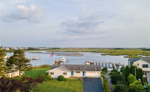 House in South Kingstown, Rhode Island, United States 1
