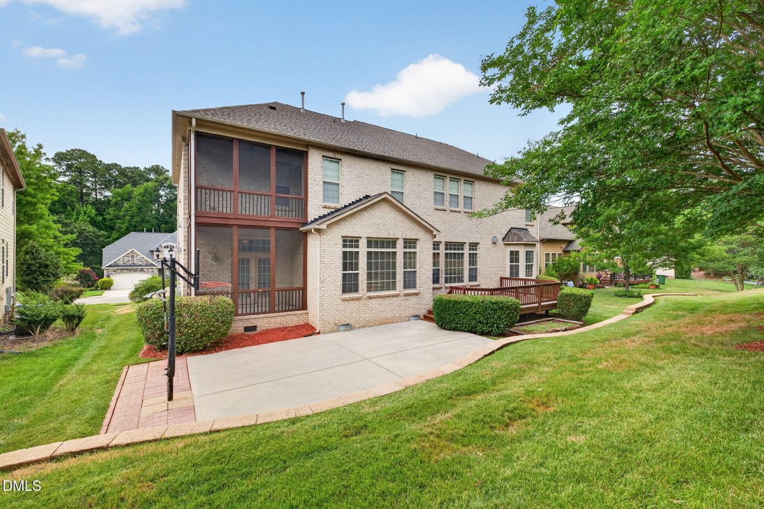Casa a Cary, Carolina del Nord, Stati Uniti 5 - 18290979