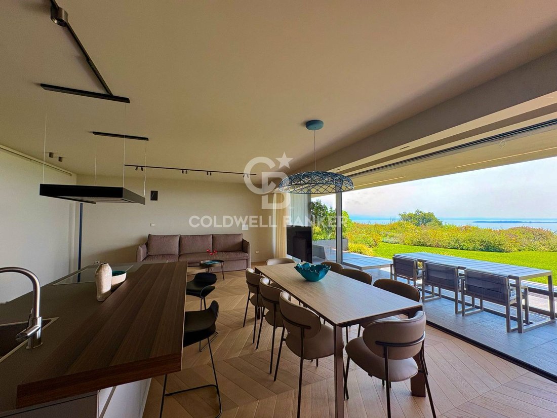 House in Hill Zone, Padenghe sul Garda, Lombardy 1 - 18287608