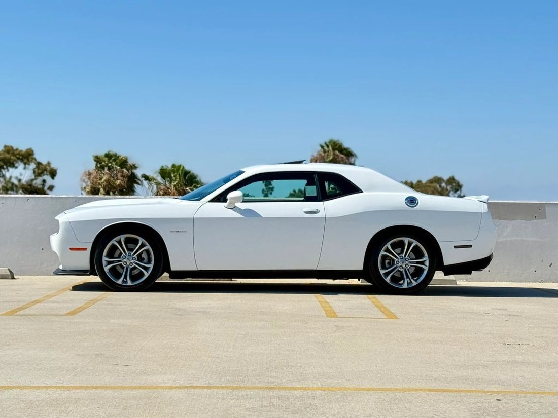 Coupe in Huntington Beach, CA, United States 5 - 18289870