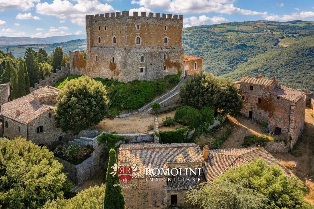 Castle in Castiglione d'Orcia, Tuscany, Italy 4 - 15665915