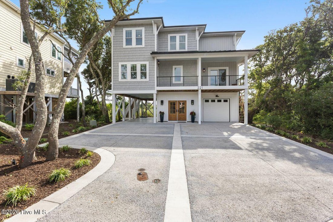 House in North Topsail Beach, North Carolina, United States 4 - 18287509