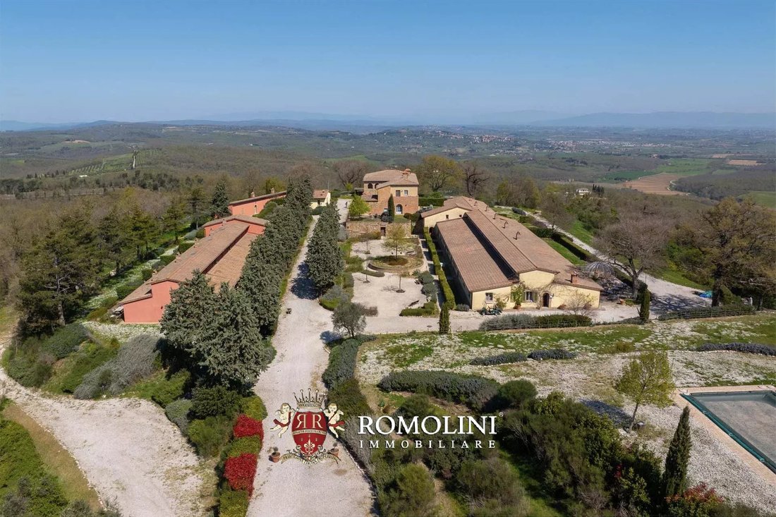 Estate in Trequanda, Tuscany, Italy 4 - 15666487