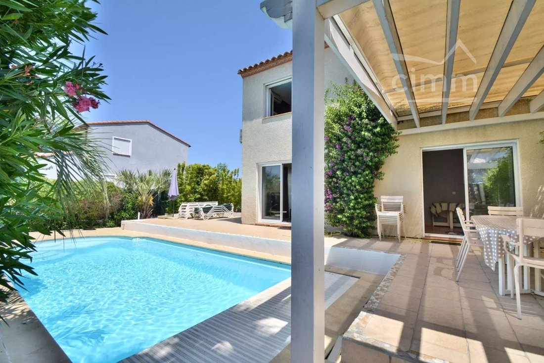 Villa in Zone Plage, Saint-Cyprien, France 3 - 18282349