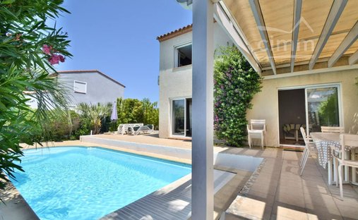 Villa in Zone Plage, Saint-Cyprien, France 1