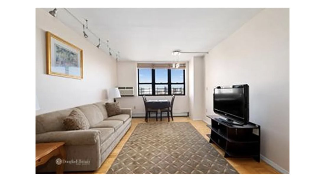 Condo in New York, New York, United States 1 - 18281984