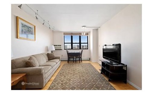 Condo in New York, New York, United States 1