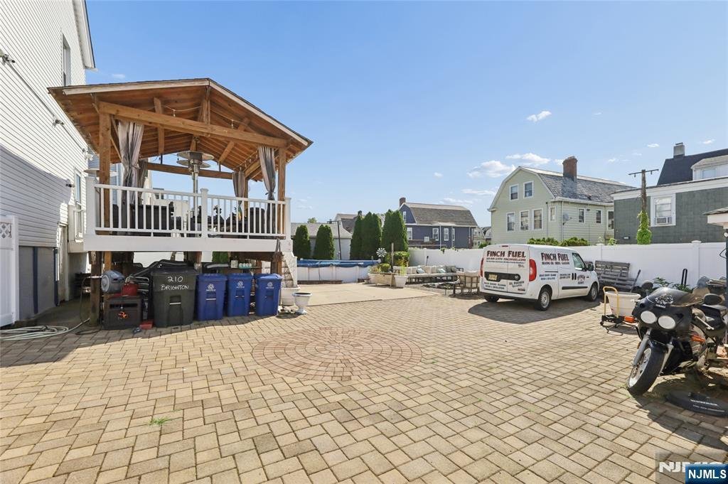 House in Kearny, New Jersey, United States 4 - 18291561