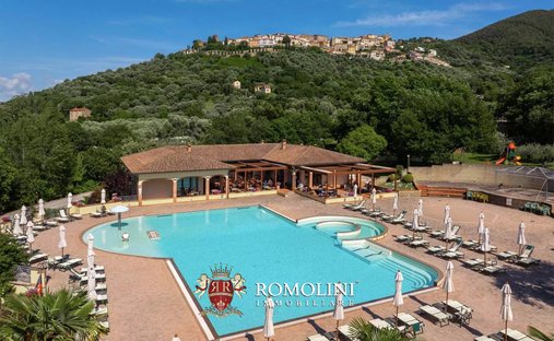 Estate in Scarlino, Tuscany, Italy 1