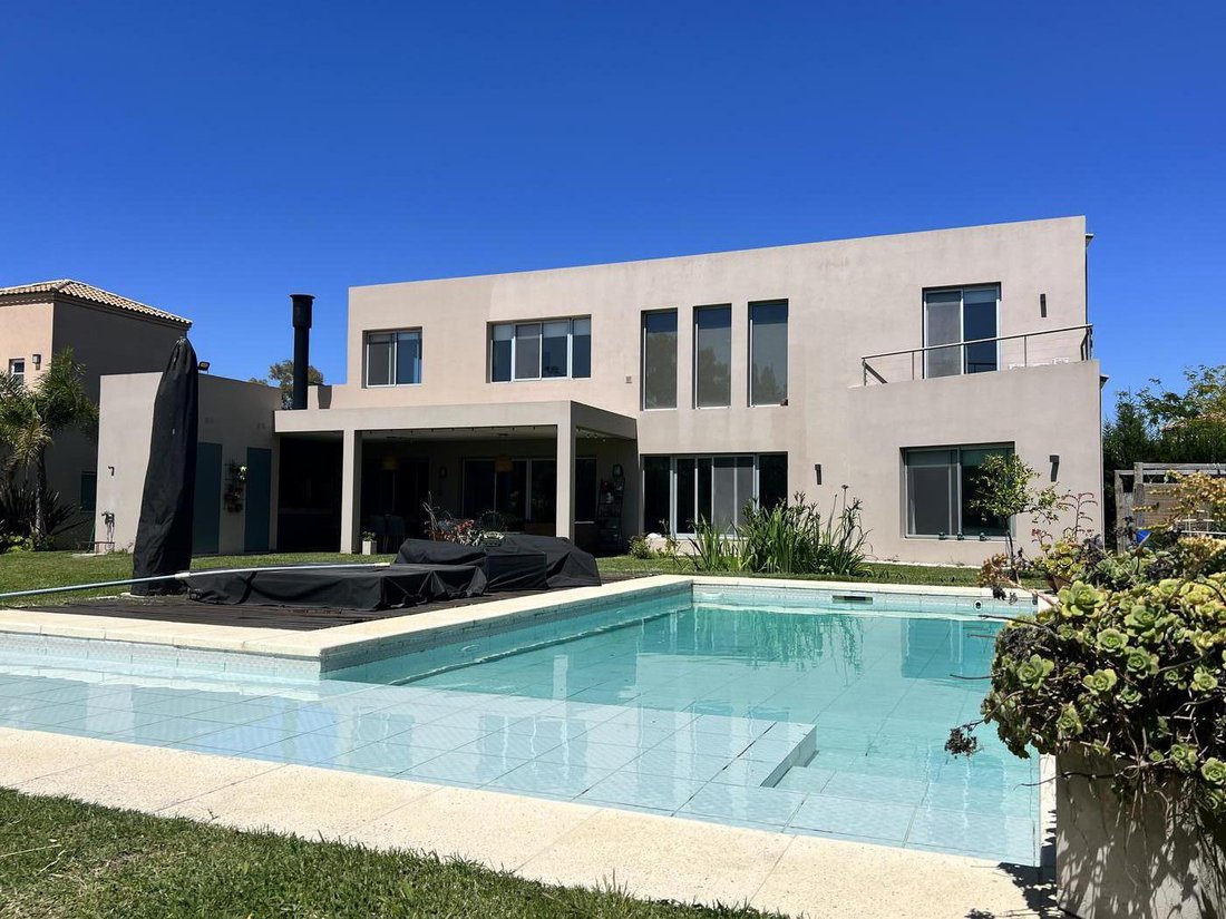 House in Benavidez, Buenos Aires Province, Argentina 1 - 18295557