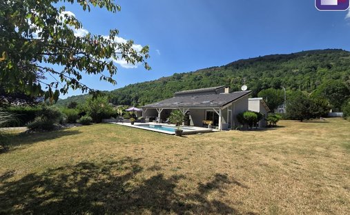 Haus in Ax-les-Thermes, Okzitanien, Frankreich 1