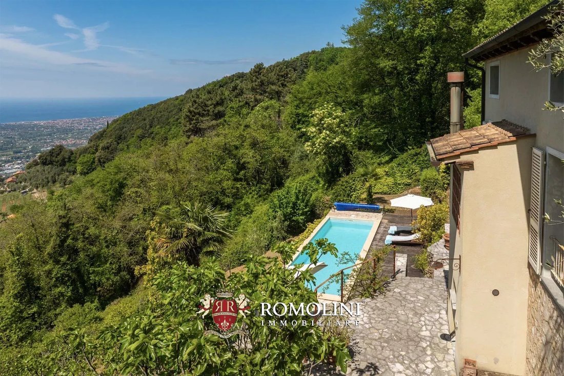 Villa in Pietrasanta, Tuscany, Italy 3 - 17907074