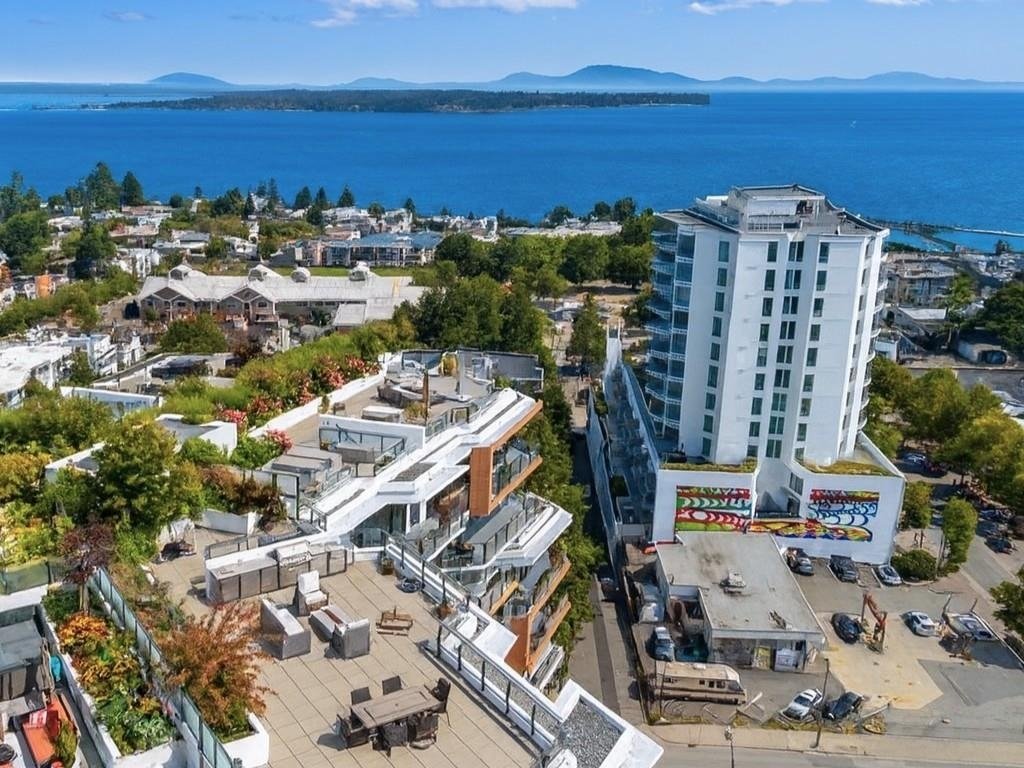 House in White Rock, British Columbia, Canada 2 - 18293239