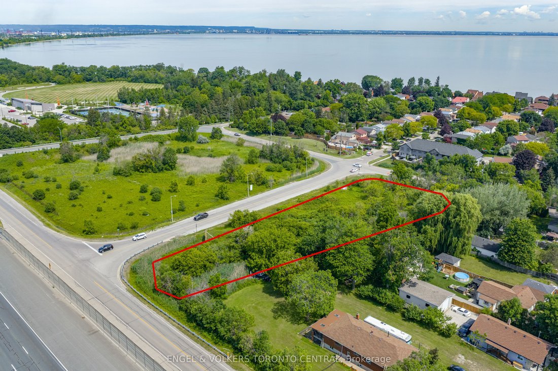 Land in Hamilton, Ontario, Canada 1 - 18289187