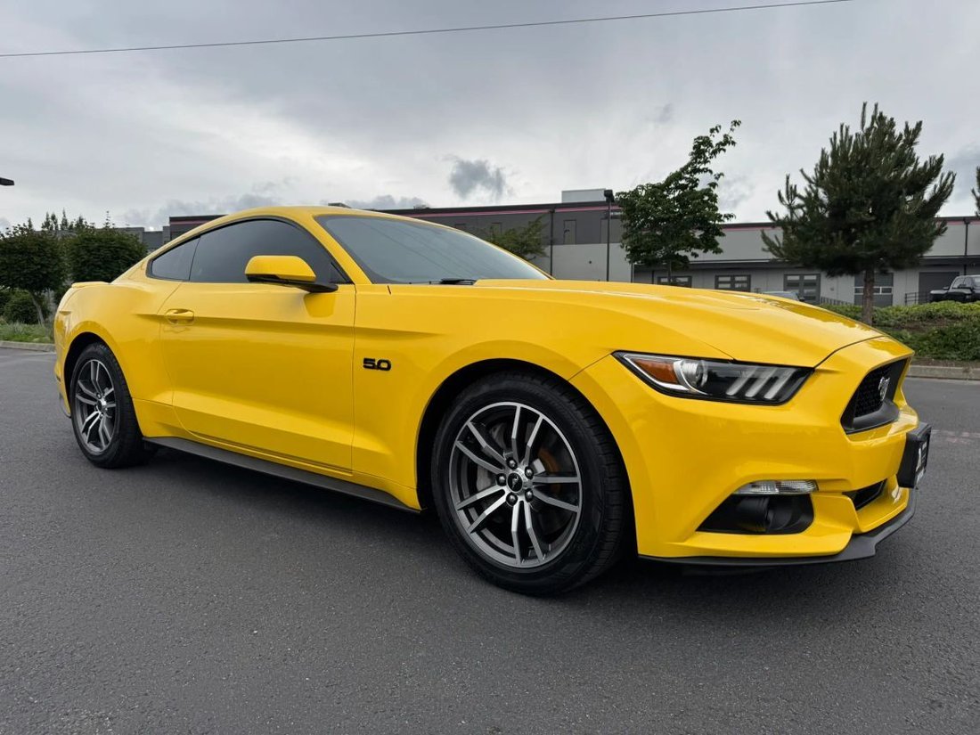 Coupe in Bellevue, WA, United States 1 - 18287027