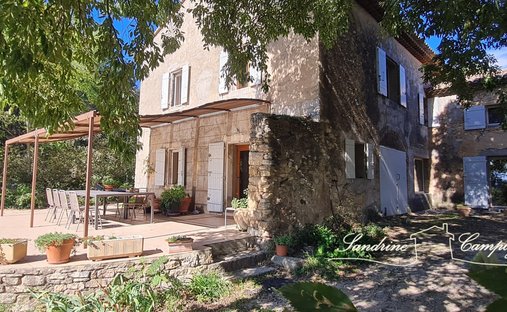 House in Robion, Provence-Alpes-Côte d'Azur, France 1