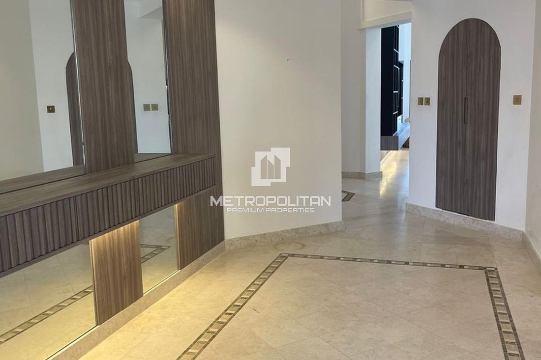 Villa in Palm Jumeirah, Dubai, United Arab Emirates 1 - 18281281