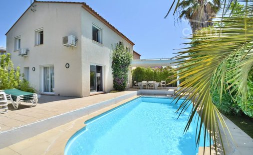 Villa in Zone Plage, Saint-Cyprien, France 1
