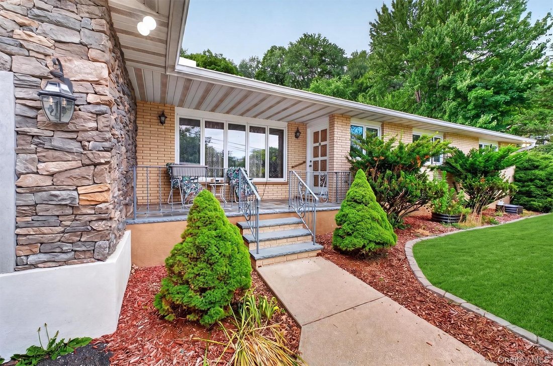 House in Wappingers Falls, New York, United States 4 - 18205485