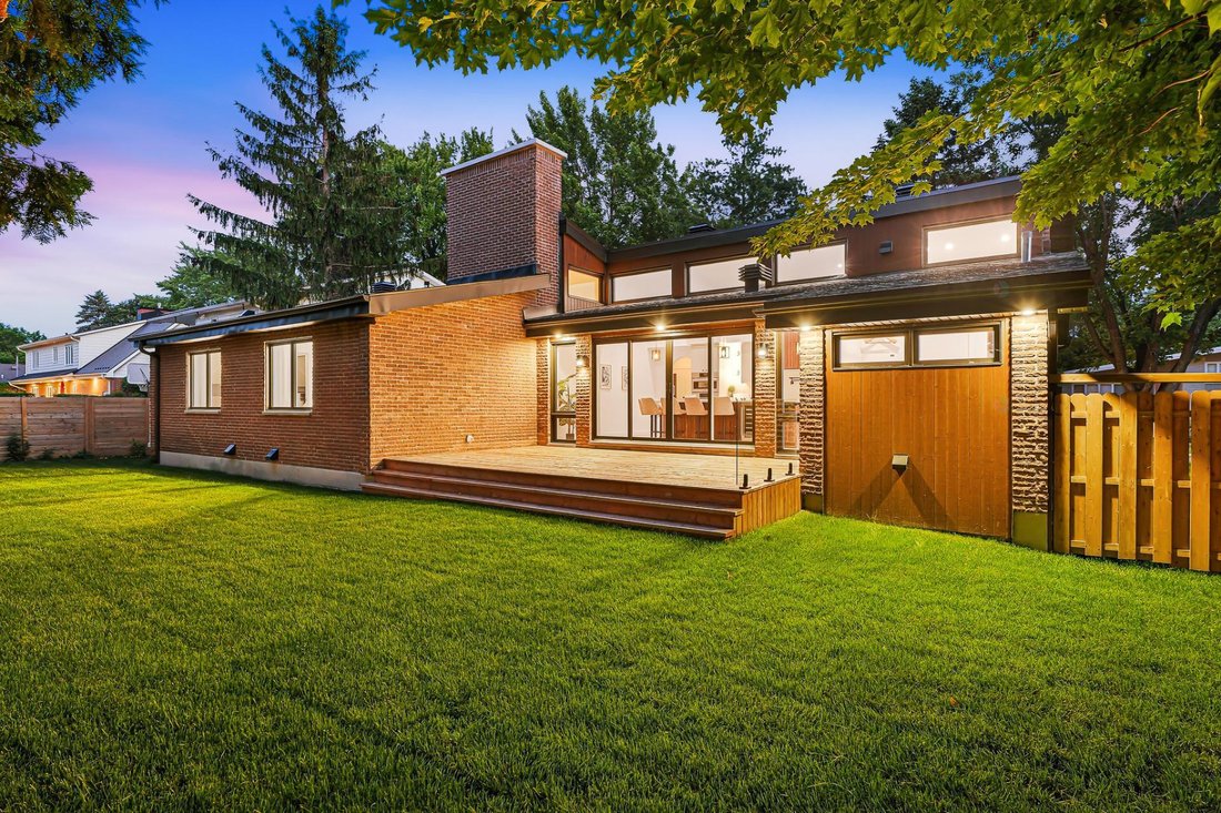 House in Saint-Lambert, Quebec, Canada 3 - 18096459
