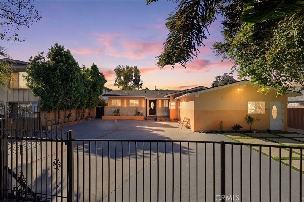 House in Los Angeles, California, United States 1 - 18287709