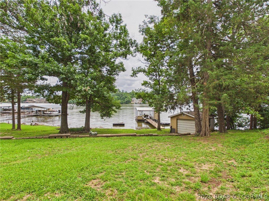 House in Roach, Missouri, United States 1 - 18280217