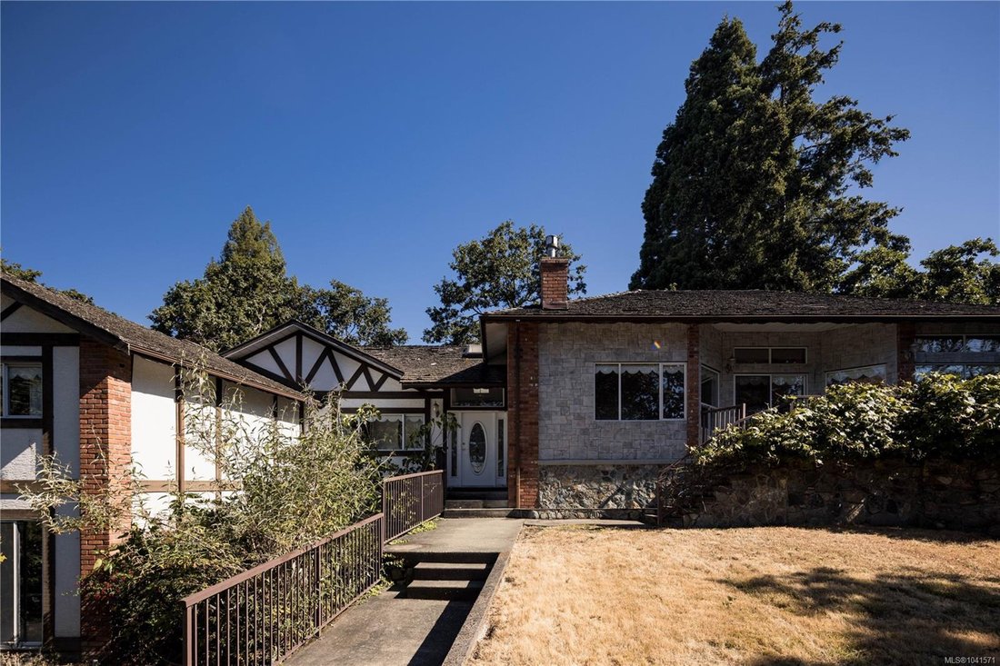 House in Saanich, British Columbia, Canada 4 - 18286723