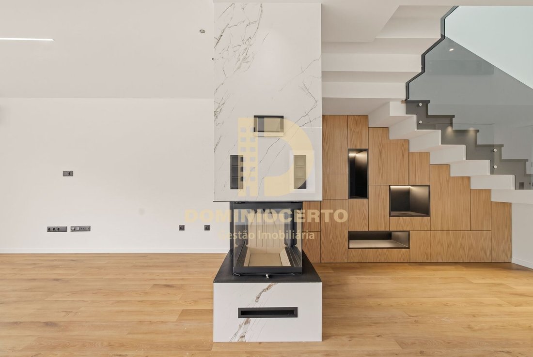 Townhouse in Gulpilhares e Valadares, Porto District, Portugal 4 - 18293652