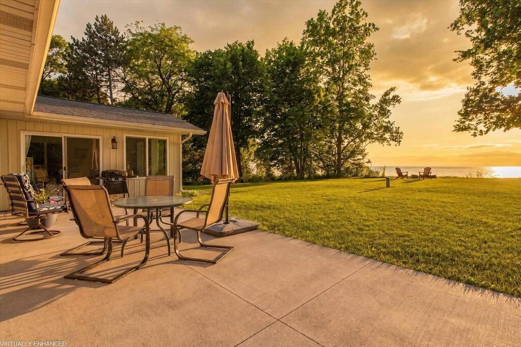 House in Lake Michigan Beach, Michigan, United States 2 - 18287937