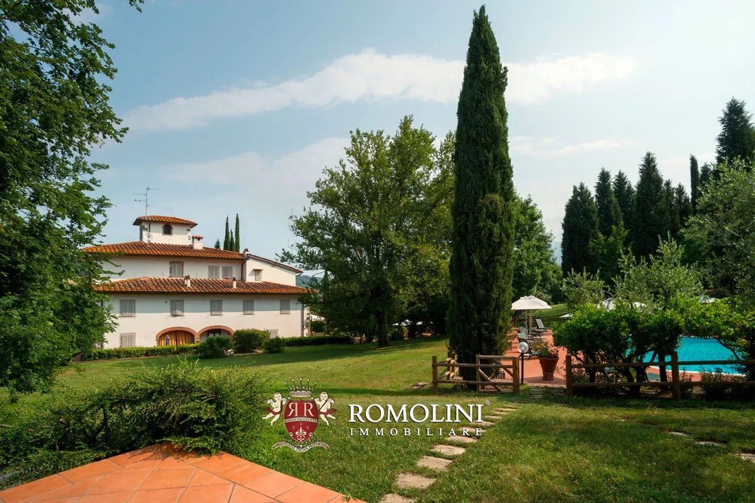 Villa in Borgo a Cascia, Reggello, Tuscany 1 - 15665045