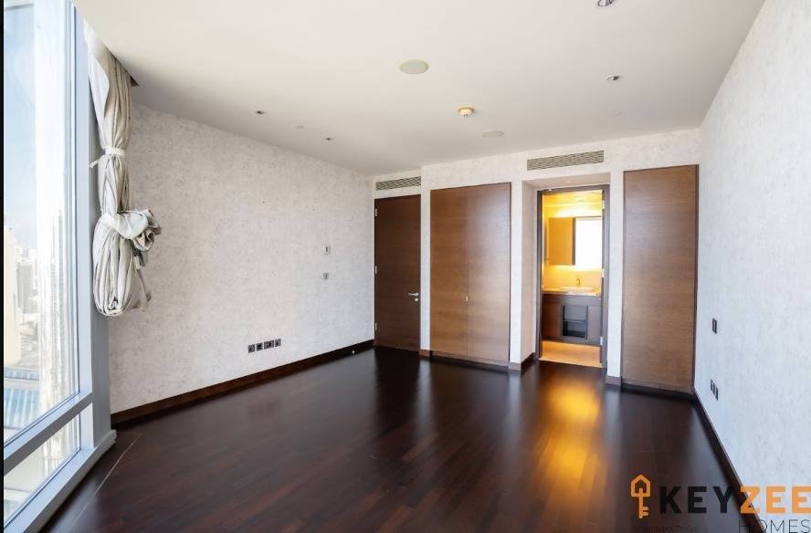 Apartment in Burj Khalifa, Downtown Dubai, Dubai 3 - 18288949