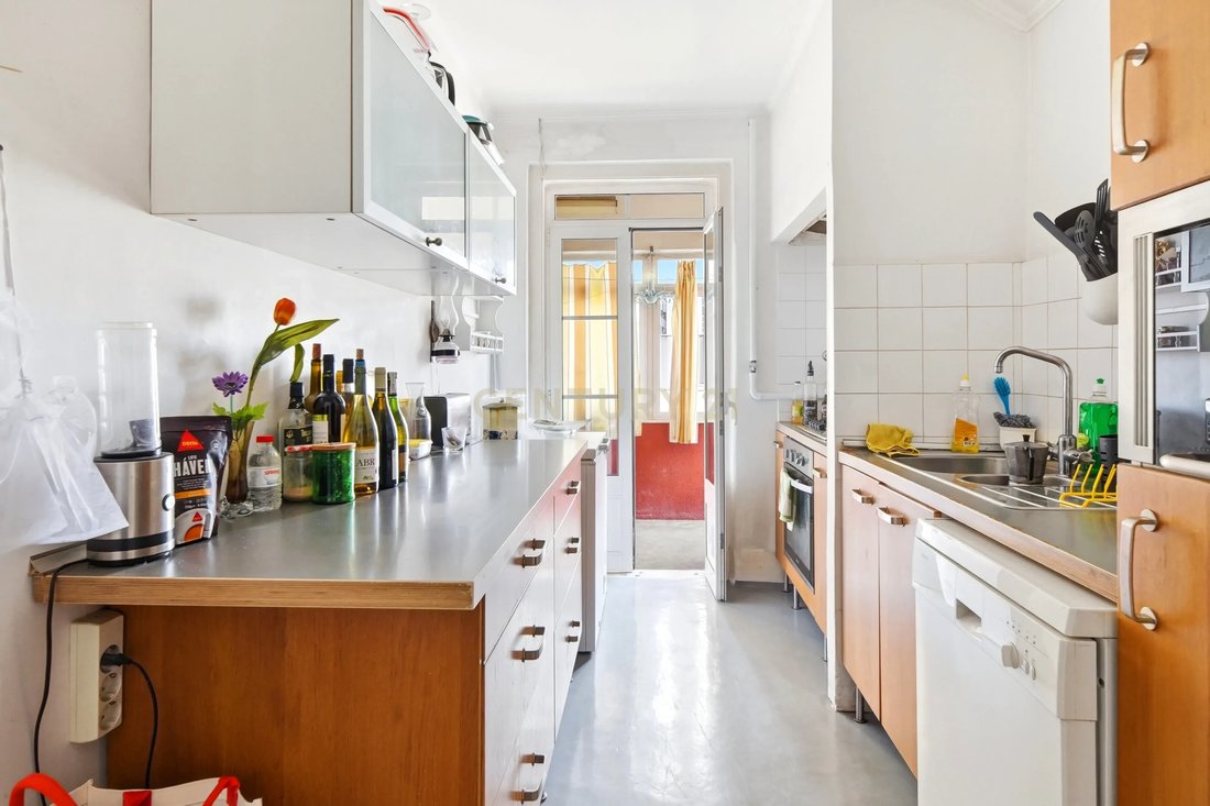 Apartment in Arroios, Lisbon, Portugal 1 - 18292448