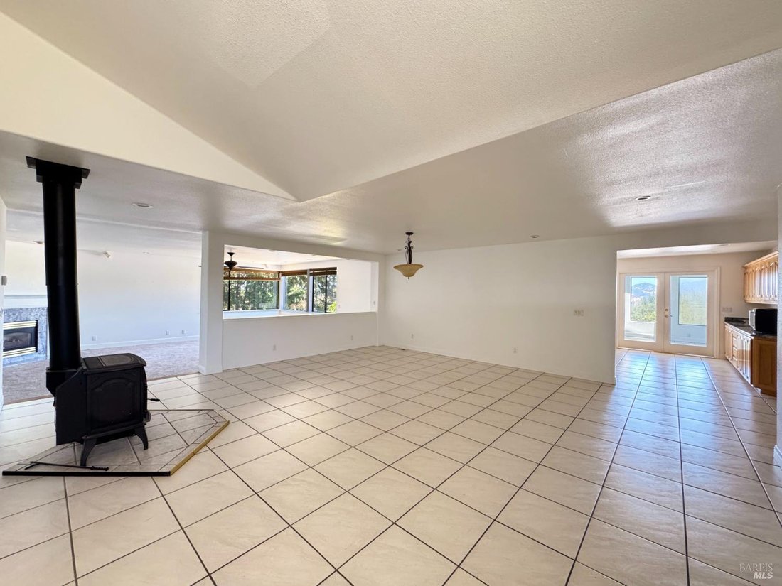 House in Willits, California, United States 4 - 18283625