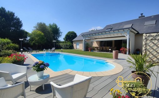 Casa a Cerisé, Normandia, Francia 1