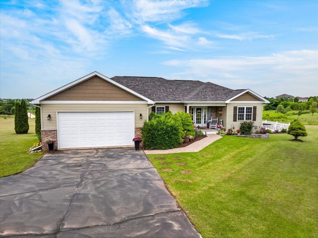 House in New Glarus, Wisconsin, United States 4 - 18272595