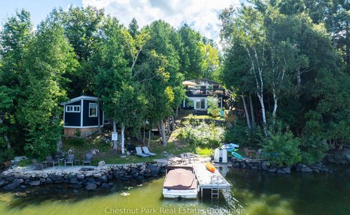 House in Huntsville, Ontario, Canada 1